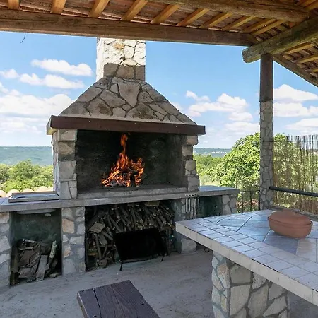 Casa Sandra Holiday home *