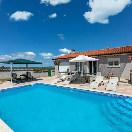 Casa Sandra Labin (Istria)